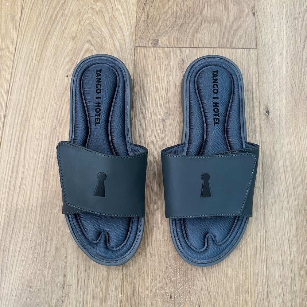 Tango Hotel Slides Size 10